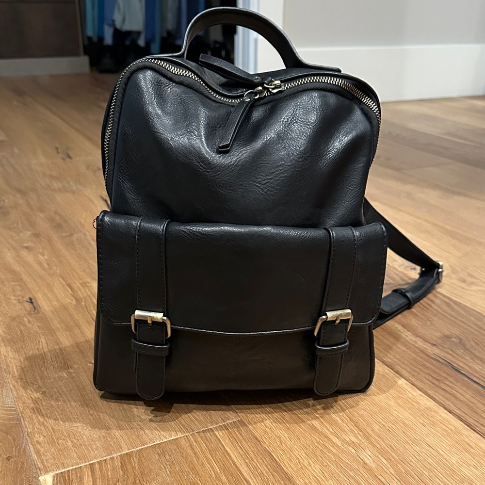 Antik Kraft Black Leather Backpack